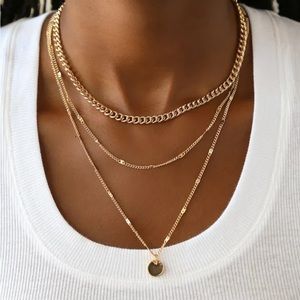 The Lulus Three-Way Tie Gold Necklace Set